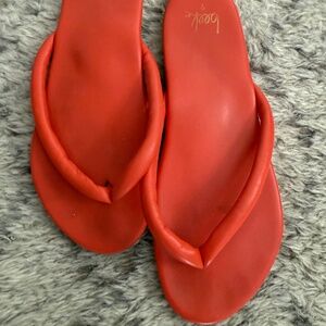 Beek Sunbird Tangerine Coral Puffly Leather Thong Sandals 9
